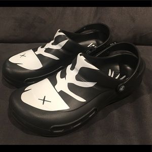 crocs with fish on them